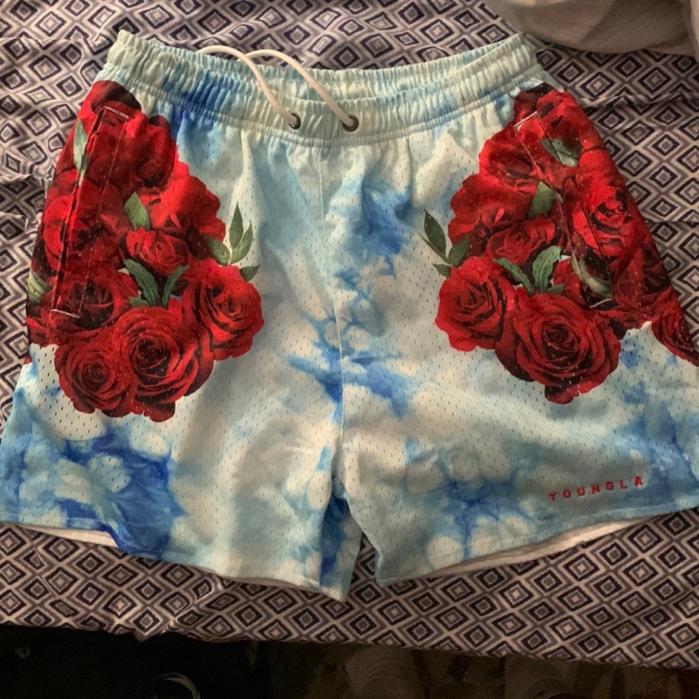YoungLA 141 - Block Party shorts, Roses are red size M